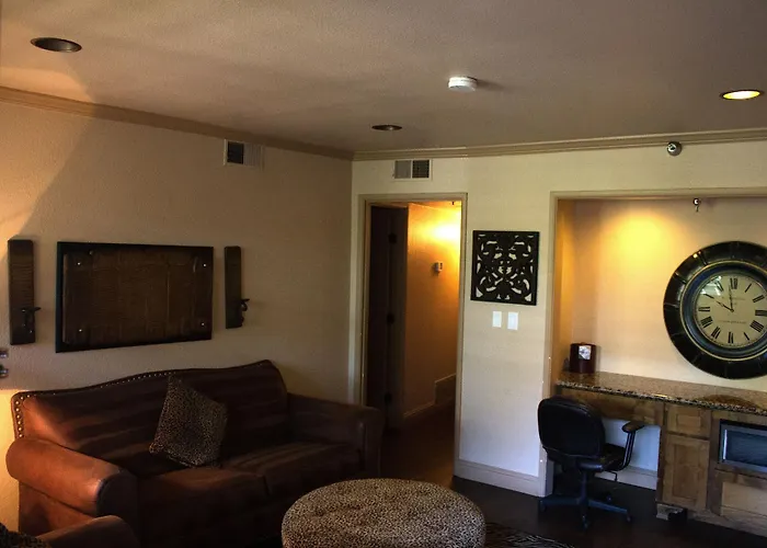 San Joaquin Hotel