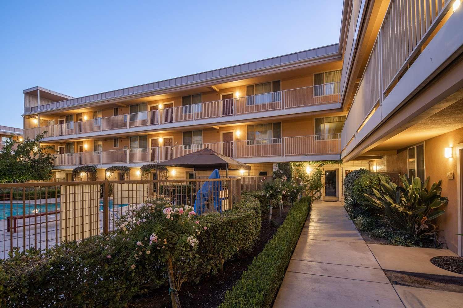San Joaquin Motel Fresno
